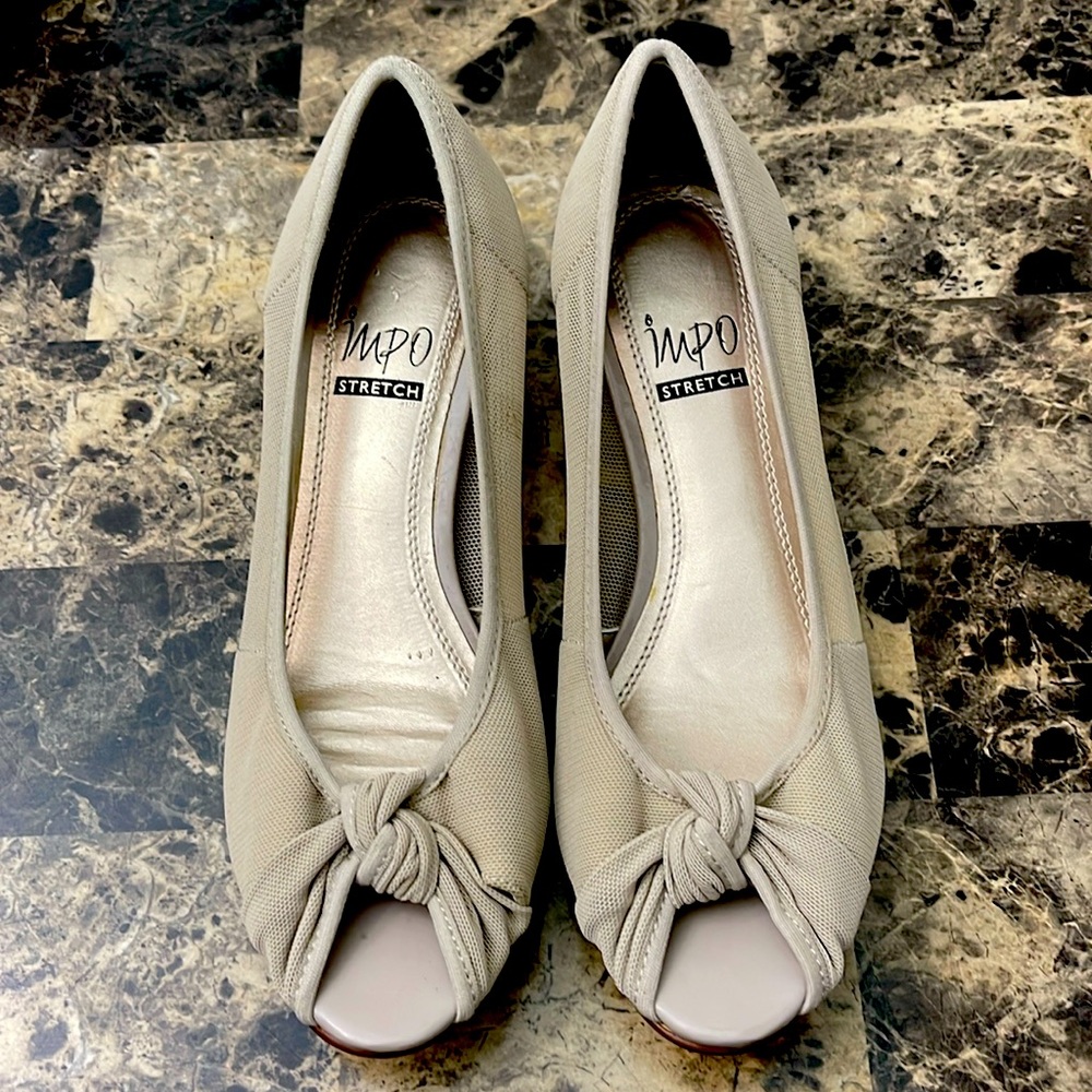 Impo Rowley net stretch heels